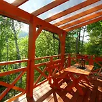 Pod Pilskiem Lodge *